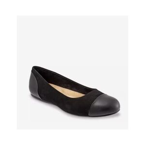 SOFTWALK SONOMA CAP TOE FLATS
